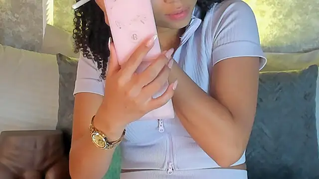 Snapshot of _victoriaa__lois chatting on October 13, 5:48 pm victoriaa lois online show from October 13, 5:48 pm
