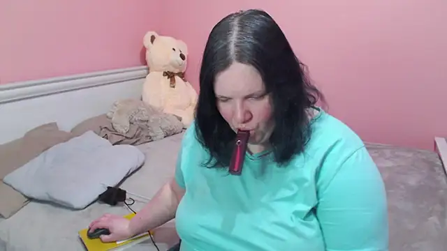  alexandra ray  online show from March 4, 12:45 pm