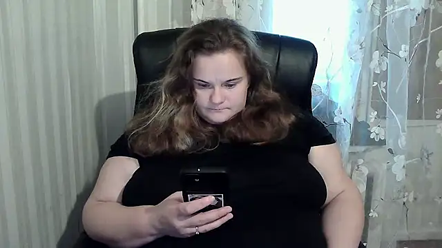 Snapshot of HarmonyKarera chatting on October 8, 2:32 pm HarmonyKarera online show from October 8, 2:32 pm