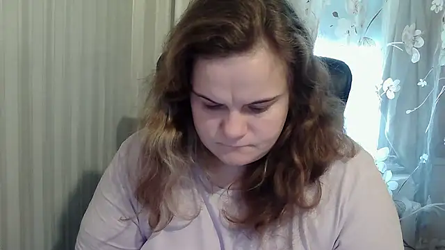 Snapshot of HarmonyKarera chatting on October 19, 8:05 am HarmonyKarera online show from October 19, 8:05 am