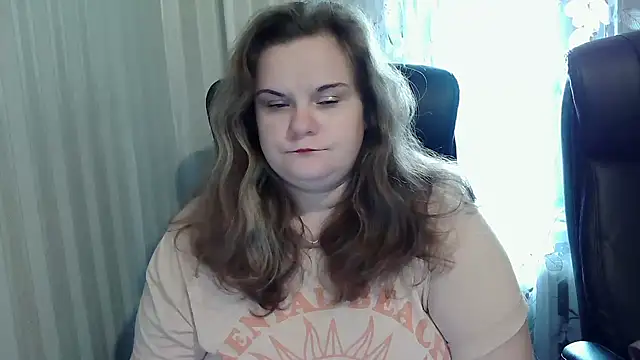 Snapshot of HarmonyKarera chatting on October 14, 10:18 am HarmonyKarera online show from October 14, 10:18 am