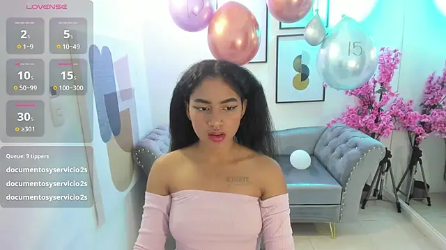 Juliie coper online show from November 16, 1:00 pm