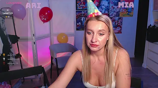 cherry ruby88 online show from October 18, 3:37 pm