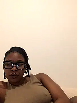Snapshot of CurvyGoddessXxx chatting on October 8, 7:40 pm CurvyGoddessXxx online show from October 8, 7:40 pm
