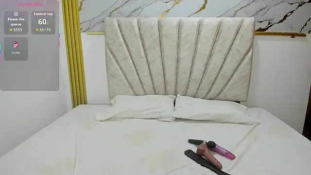 Yasmin nazer online show from January 14, 7:30 pm