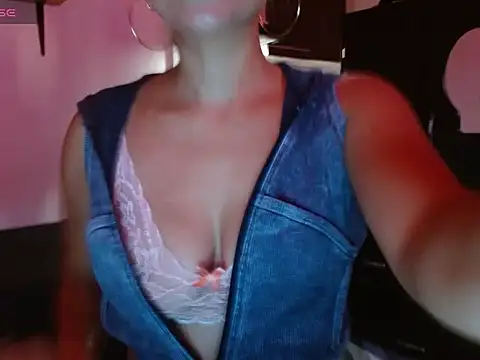 Seductress Malia online show from July 25, 3:19 pm