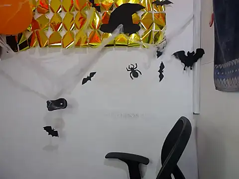 Snapshot of cherry_blond chatting on October 15, 3:14 pm cherry blond online show from October 15, 3:14 pm
