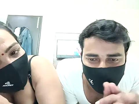 horny milf couple online show from October 15, 6:54 pm