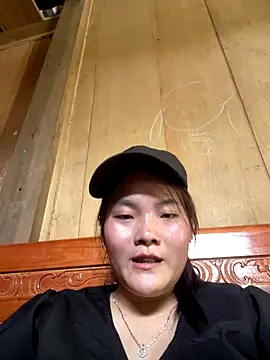 Snapshot of Beautiful-light22 chatting on October 4, 4:29 am Beautiful-light22 online show from October 4, 4:29 am