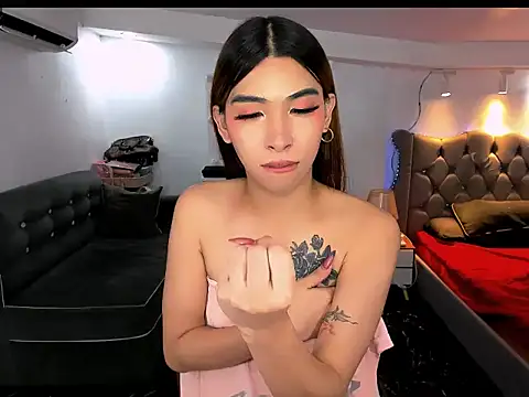 Yourdreamgoddess online show from June 20, 9:35 am
