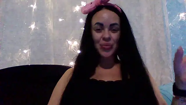 Snapshot of Stefaniyaxq chatting on October 7, 3:49 pm Stefaniyaxq online show from October 7, 3:49 pm