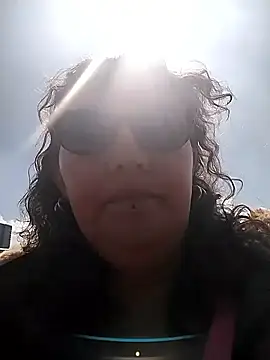 -saraqueen- online show from December 1, 3:37 pm