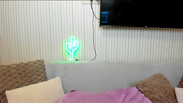 Bellacams online show from October 17, 8:12 pm