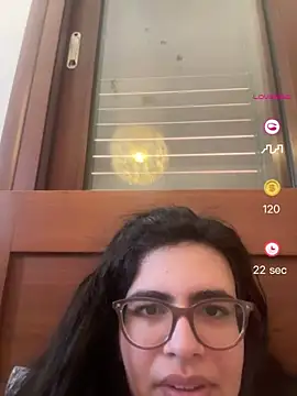 luciamaria01 online show from June 8, 1:56 pm
