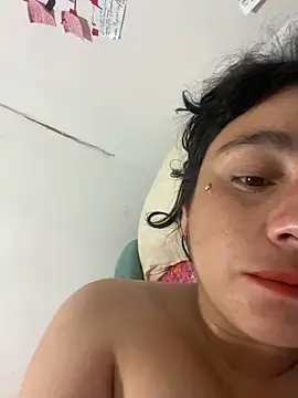 gatitaplop online show from December 2, 5:09 am