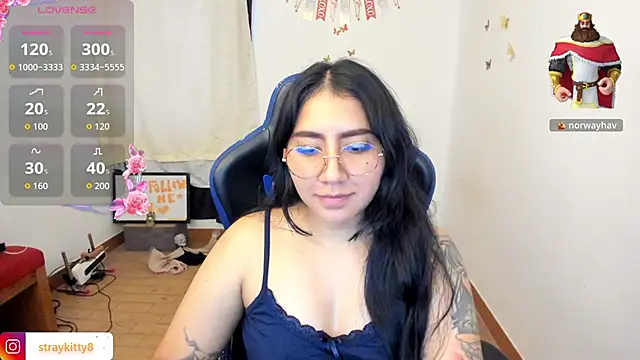 LoveLyy- online show from February 8, 5:16 pm