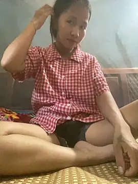 phuongthaoo01 online show from October 9, 5:00 am