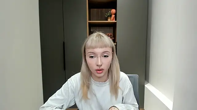 Snapshot of Jayenemeth chatting on October 6, 5:24 am Jayenemeth online show from October 6, 5:24 am