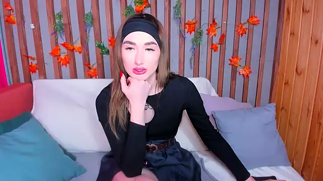 Olivia Grantt online show from November 17, 1:17 am