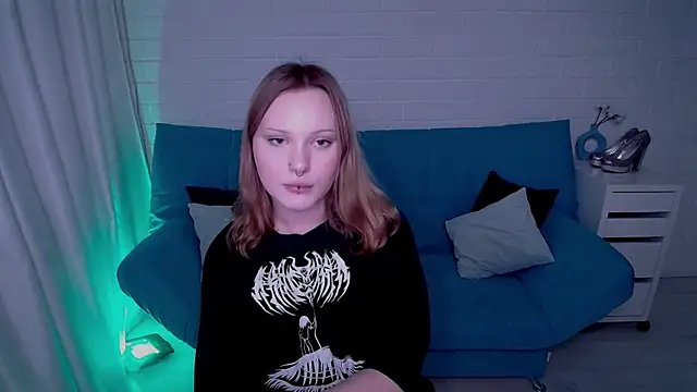 AuroraMour online show from October 8, 5:06 pm