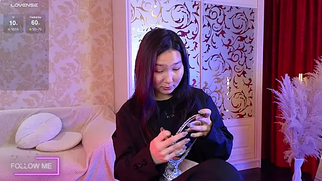 Snapshot of Yoon_Mii chatting on October 7, 10:30 am Yoon Mii online show from October 7, 10:30 am