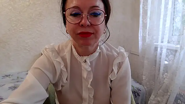 Snapshot of Arisa5000 chatting on September 15, 6:32 am Arisa5000 online show from September 15, 6:32 am