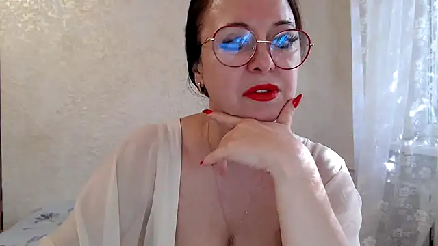 Snapshot of Arisa5000 chatting on September 16, 6:43 am Arisa5000 online show from September 16, 6:43 am
