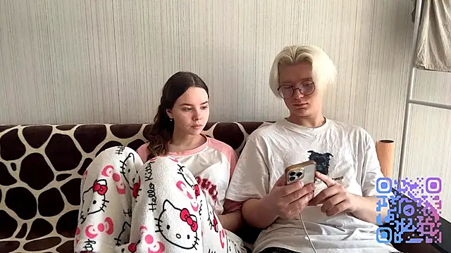 EhtelBiondi online show from March 31, 8:25 am