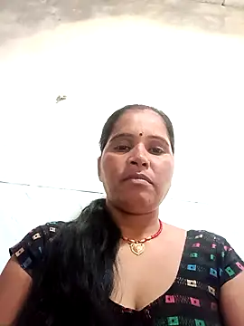 Snapshot of Nm_sanjna chatting on October 11, 1:21 am Nm sanjna online show from October 11, 1:21 am