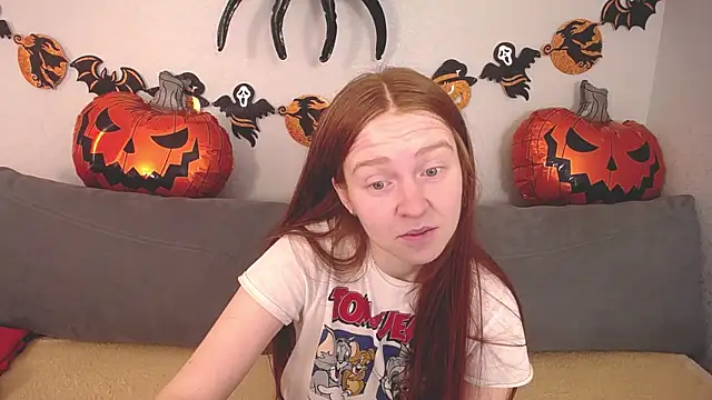 Evarey  online show from October 30, 5:21 am