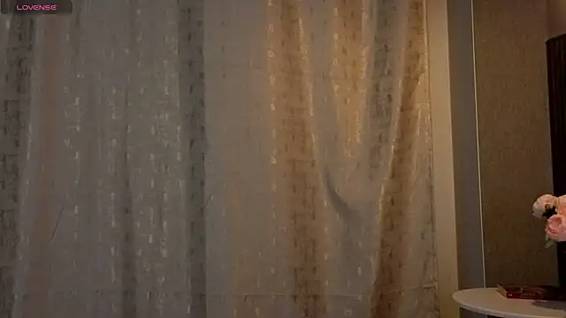 kitsun ne online show from November 19, 8:09 pm