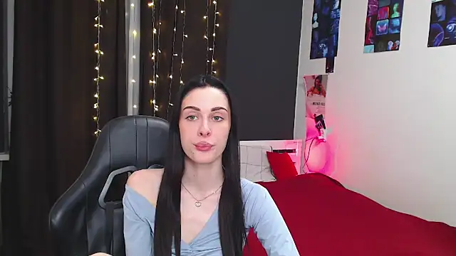 ariel is on vacation online show from October 18, 4:43 pm