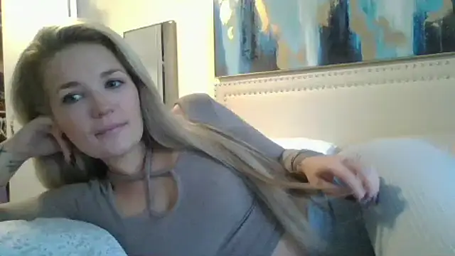 Valerievixxx online show from October 15, 5:15 pm