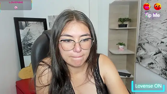 Grace   lovely online show from October 12, 1:57 pm