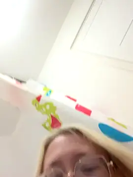 SashaMaexox online show from December 3, 6:32 pm