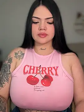dulcemarianh  online show from June 15, 4:45 am