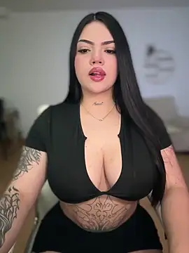 dulcemarianh  online show from June 13, 3:26 am