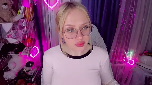 CeaneLino online show from April 5, 7:13 pm