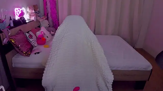 CeaneLino online show from October 21, 8:24 pm