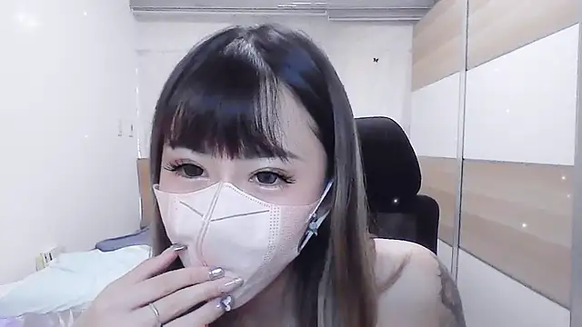 Snapshot of j20907085 chatting on October 15, 7:33 am j20907085 online show from October 15, 7:33 am