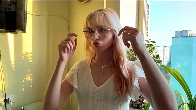 CherlynBlose online show from October 8, 1:26 pm