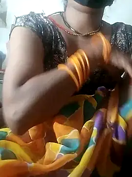 Sexy Riya Bhabhi online show from October 10, 7:30 pm