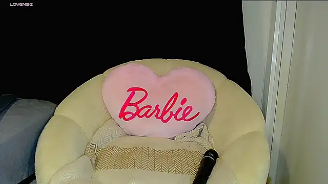 Horny beautyyy online show from February 26, 4:17 pm