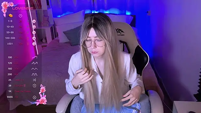 sofiisun online show from November 6, 2:17 am