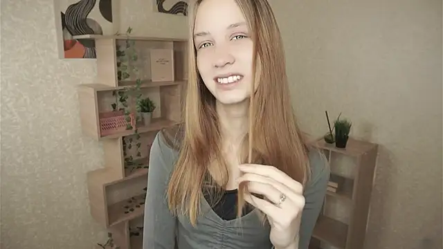 IveyColley online show from October 21, 7:23 am