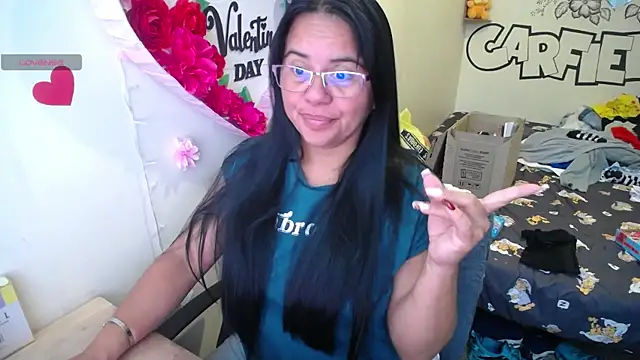 Miss  kendra  online show from July 4, 1:18 pm