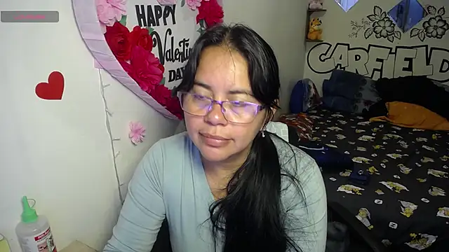 Miss  kendra  online show from June 5, 11:27 am