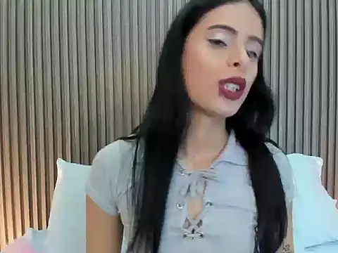 Snapshot of laura_maite_ chatting on October 17, 12:41 pm laura maite online show from October 17, 12:41 pm