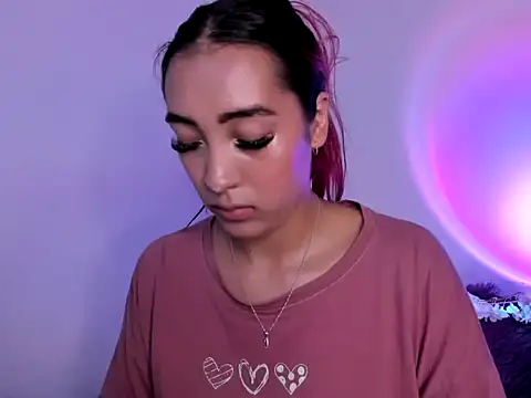 HeidyRousse online show from November 5, 11:15 am