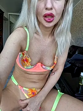 BritanyVegas online show from April 15, 11:44 am